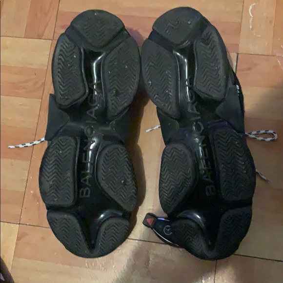 Balenciagas triple s - Picture 2 of 2